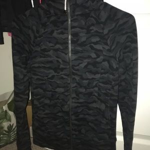 Lululemon camo scuba iv hoodie!!